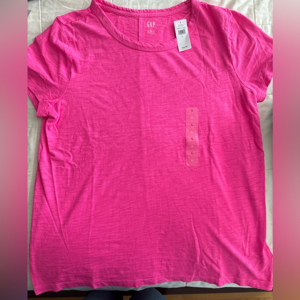 3 Gap tshirt-brand new 2 with tags-1 without